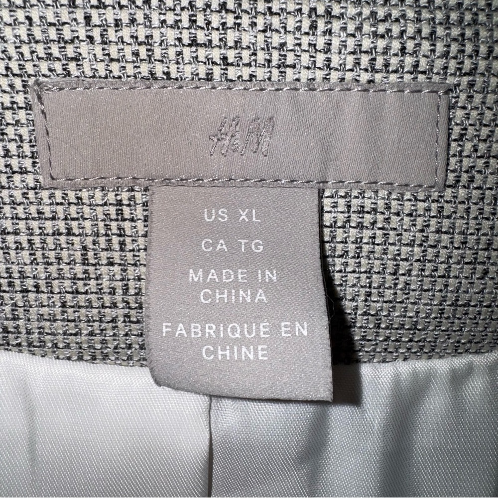 H&M Light Gray Women's Blazer with Ruched Sleeves size XL - Picture 3 of 9